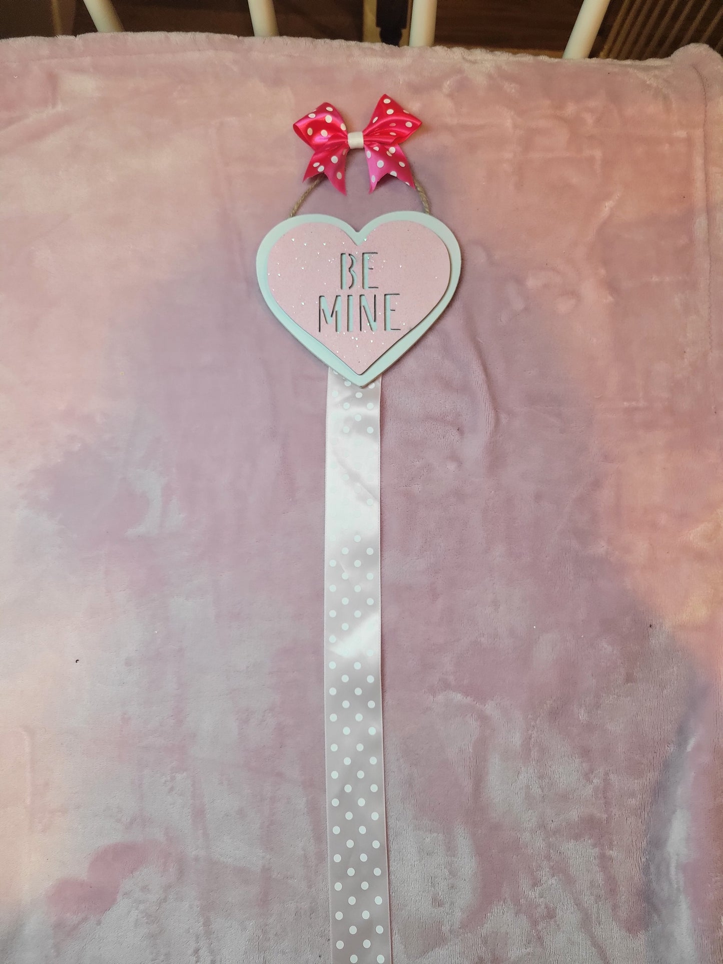 Be mine valentine bowholder