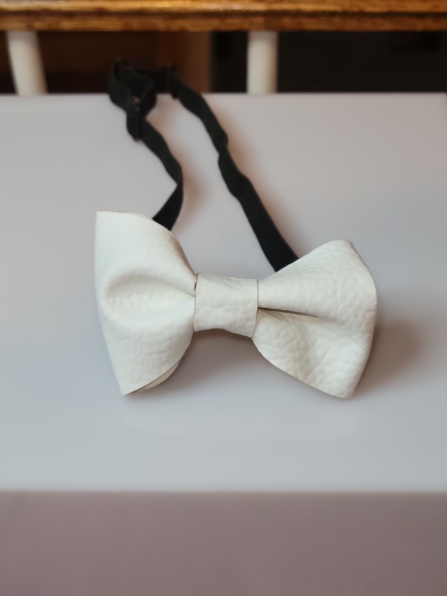 White bowtie