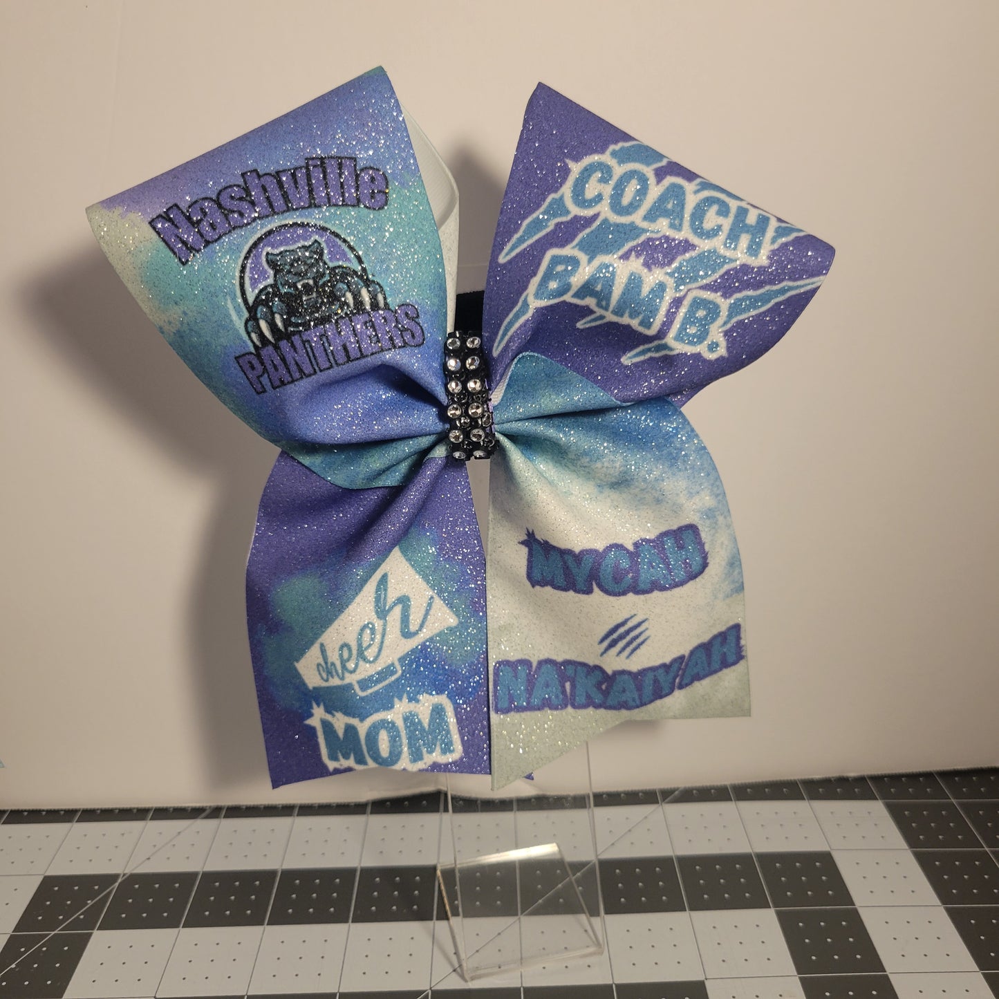 Panthers cheer bow