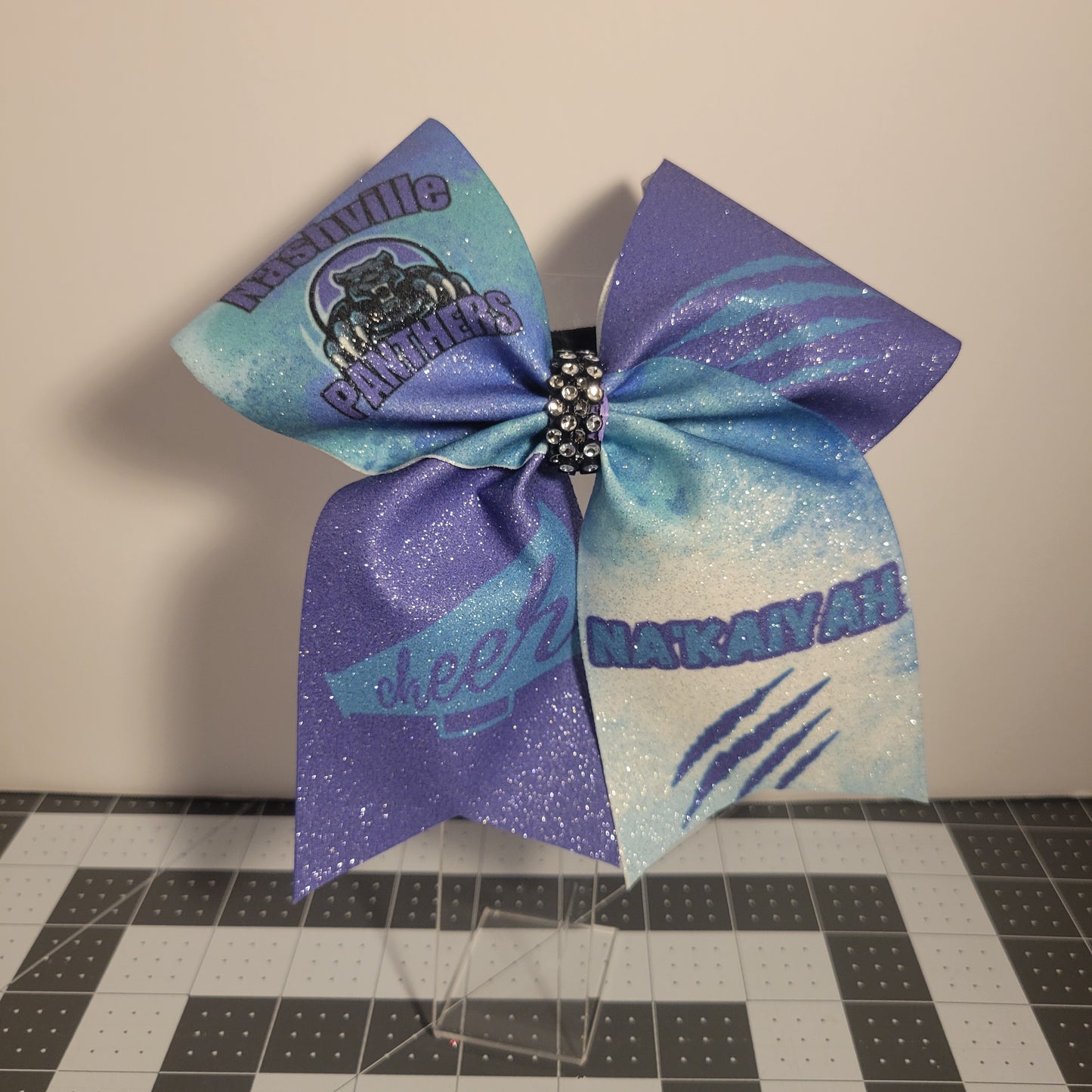 Panthers cheer bow